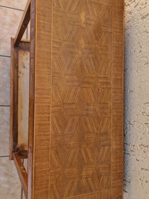 Επιπλάκι με μαρκετερί μεταχειρισμένο