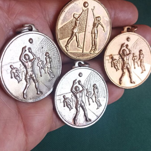 Vintage Volleyball Medals Tournois Classes A 1958 Set of 4 like new