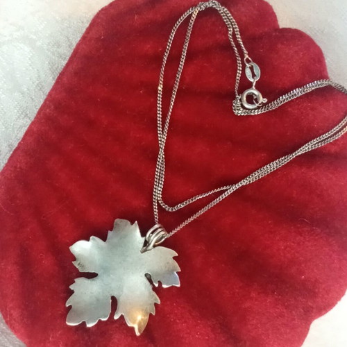 Silver necklace 925 vintage with 3.3cm pendant and 44cm chain used