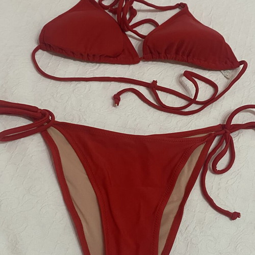 Lovey red bikini used, size S bottom and EU 70B top with removable cups