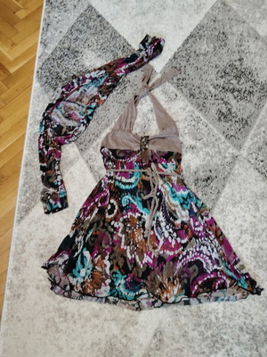 Summer colorful dress with sleeves like new, sizes 140/146/152