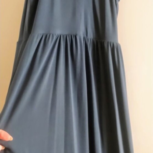 BCBGeneration dress s/m like new, petrol color with pockets