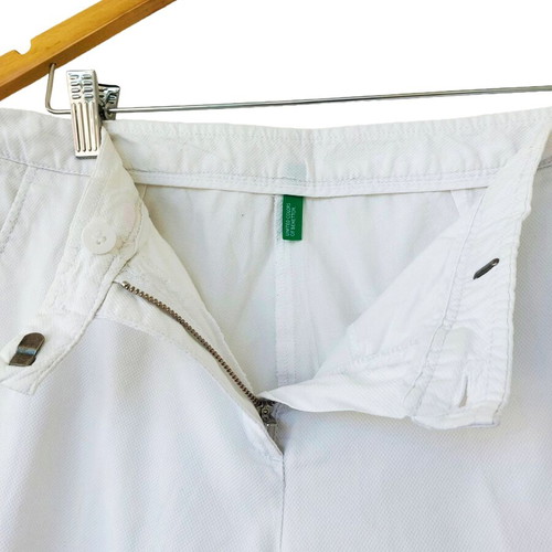 Benetton white bermuda shorts like new, size M-L