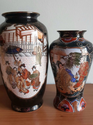 Asian vases Handpainted Royal Satsuma 24k gold like new, porcelain handpainted