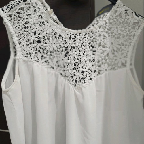 Owtwo blouse with embroidery white, like new