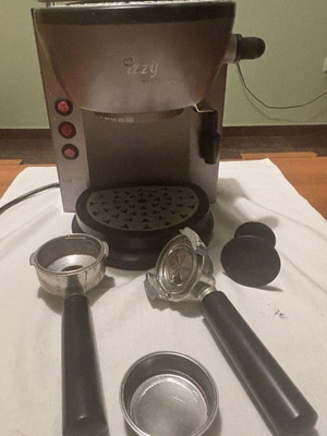 Izzy La Crema espresso coffee maker used