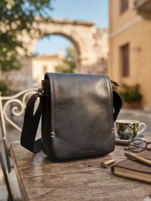 Leather crossbody bag Gambol like new, brown