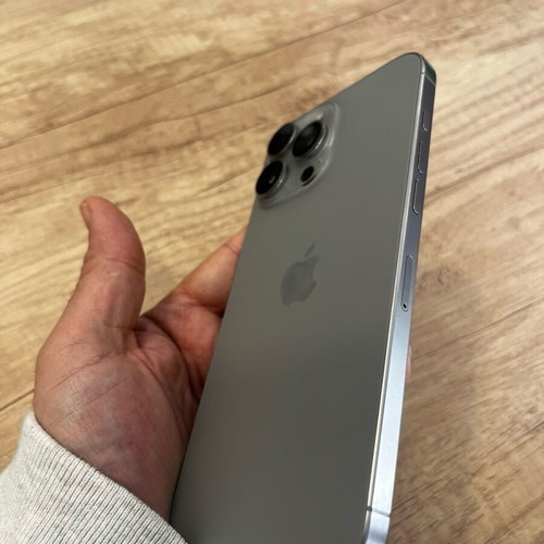 iPhone 16 Pro Max like new, 256GB, Apple iOS