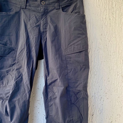 Arc'teryx pants like new, blue