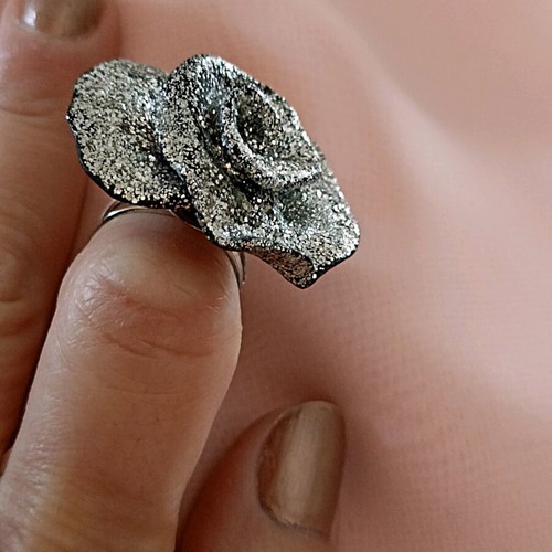 Handmade ring with silver rhinestones like new