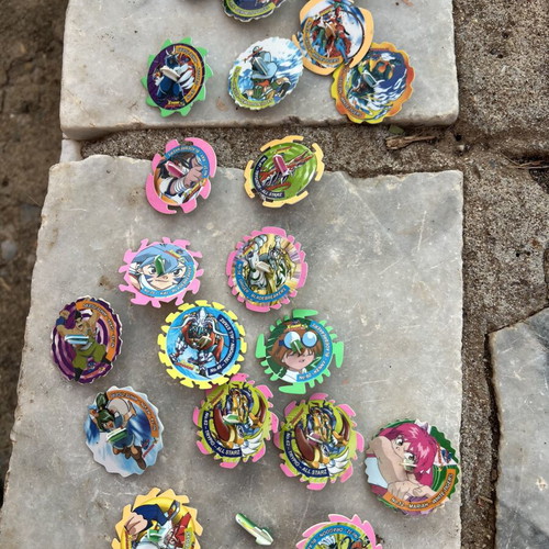 Beyblade Spinners Tasty (Cheetos) collectible set with 45+ caps
