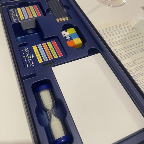 Pictionary board game Greek edition like new