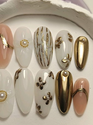 Χειροποίητα presson nails καινούργια, λευκά και χρυσά