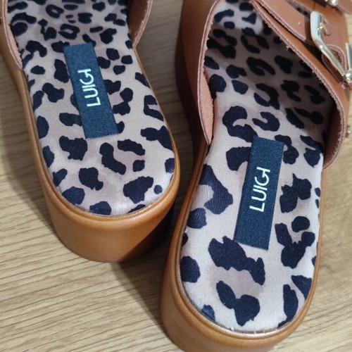 Luigi tan platforms new, size 39 with soft insole