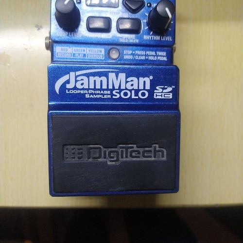 Digitech Jam Man Solo looper used with memory card and power supply