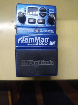 Digitech Jam Man Solo looper used with memory card and power supply