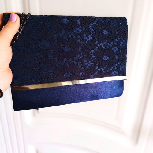 Shoulder clutch bag new with chain blue