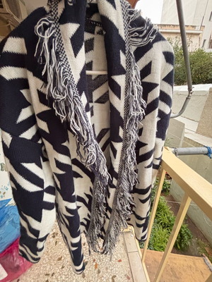 Women's cardigan like new, black and white, size S/M