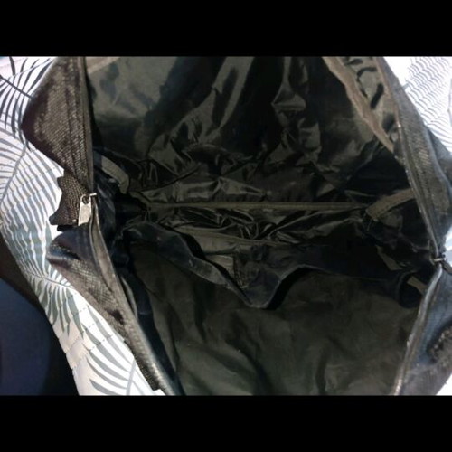 Herbalife Nutrition shoulder bag like new, black and green