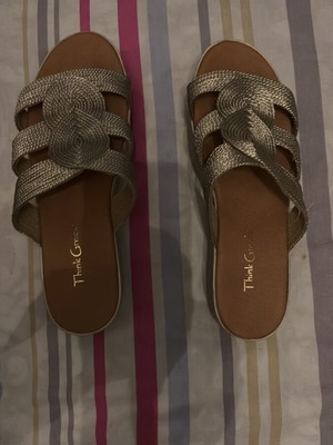 Platform sandals like new, size 40, beige