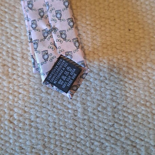 Tie like new with owls, cheerful design