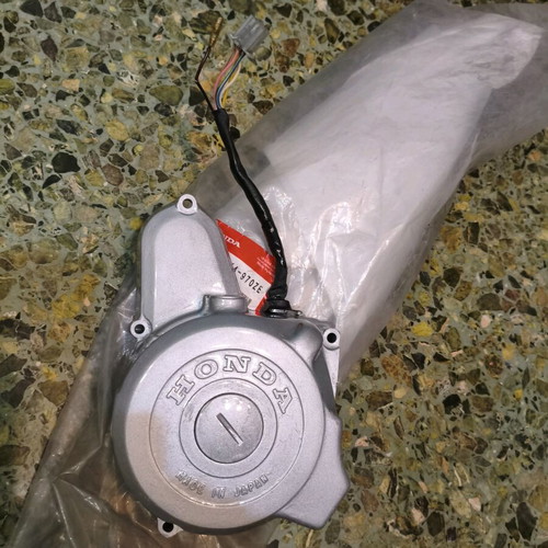 Honda GLX 50 genuine cover used with starter