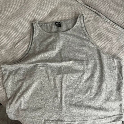 Shein sleeveless tops like new, pack of 5, multicolor, size L