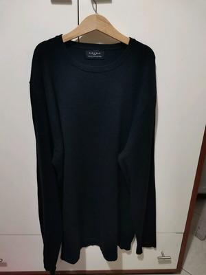 Zara blouse size Large like new, black