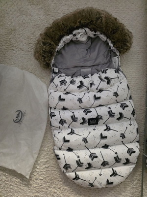 La Millou Aspen Winterproof Uni Footmuff like new, Boho Royal Arrows