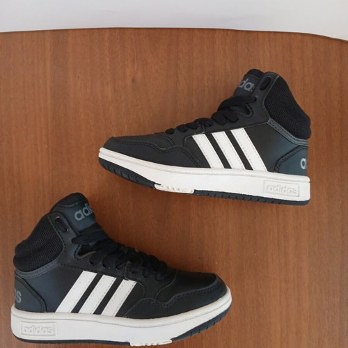 Adidas Hoops Mid 30k athletic shoes used, black, size 30