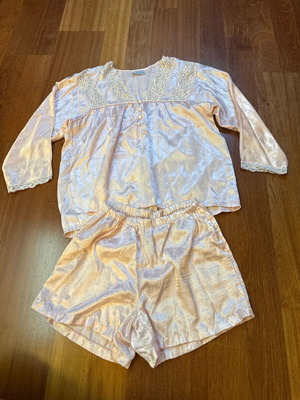 Nota Lingerie pajama set used, pink, loose fit, size L