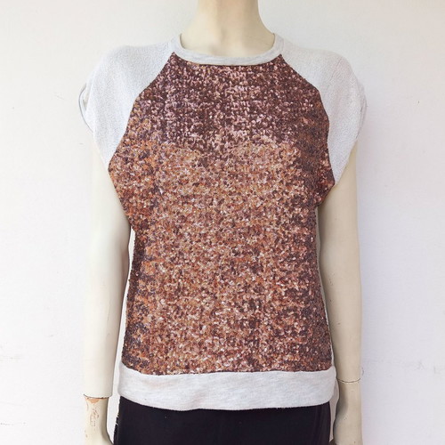 Short-sleeve sweatshirt with copper-colored sequins