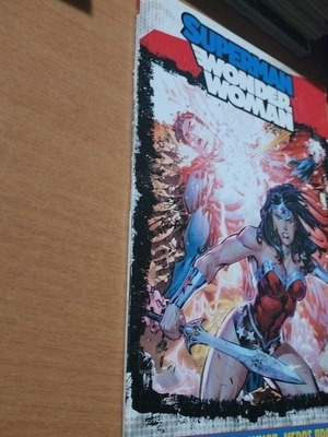 Superman Wonder Woman comic book, Unknown Danger part one