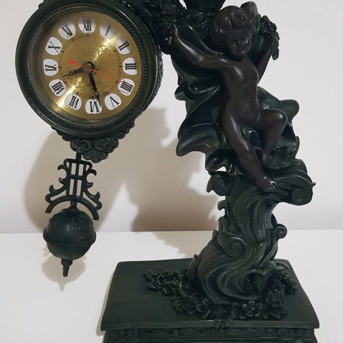 Vintage Table Clock used Italy Style with quartz mechanism
