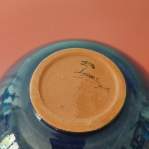 Set of 2 hand-painted ceramic bowls like new