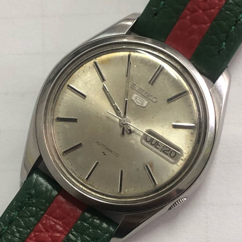 Seiko 5 wristwatch used, automatic vintage, gray silver