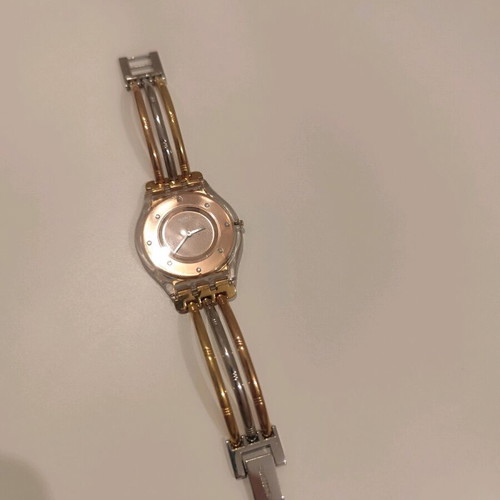 Swatch watch like new, gold and silver