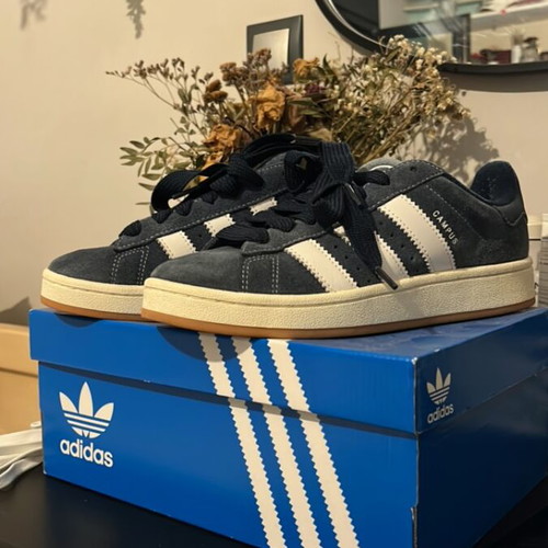Adidas Campus sneakers navy blue, like new, size 40.5