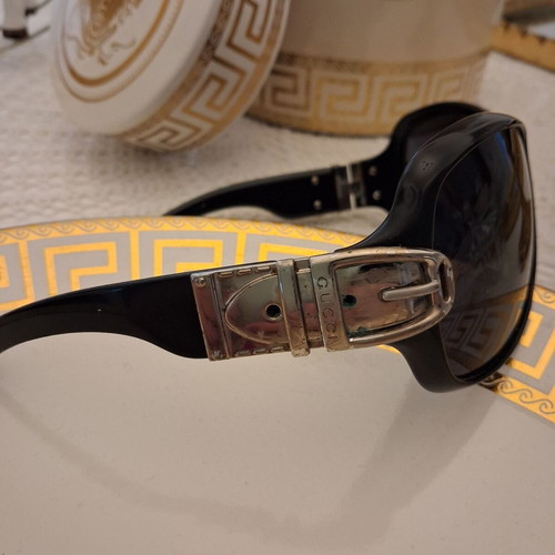 Gucci sunglasses used black with silver horsebit logo