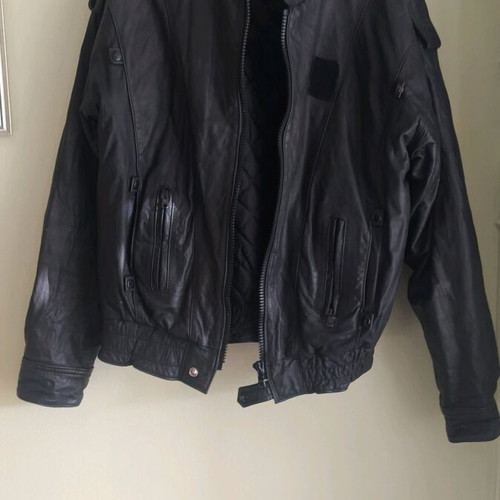 Pier One men's leather jacket size 52 like new black