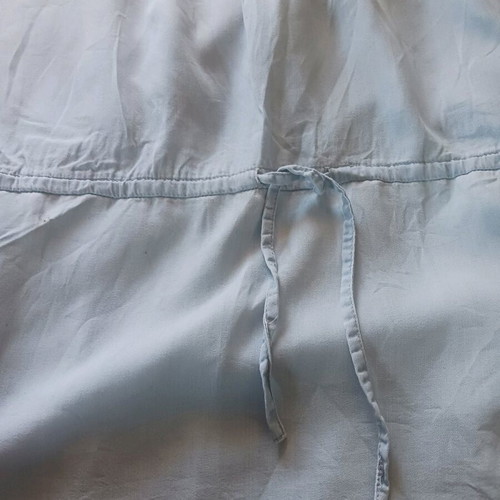 Turquoise women's blouse with elastic top used, size Medium