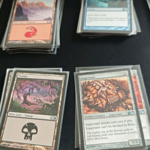 M11 Magic the Gathering TCG 140+ common and uncommon cards like new in sleeves
