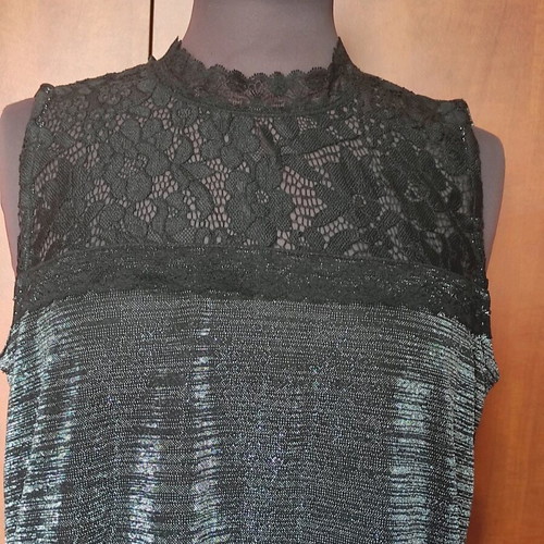 Lynne evening blouse like new with lace and lurex details
