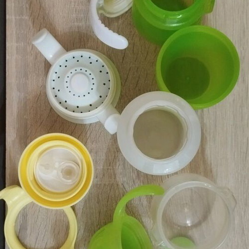 Munchkin and Mam baby training cups set