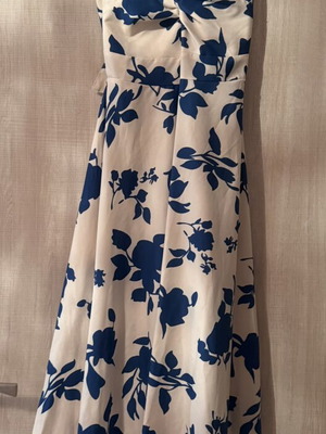 Blue Flowered Elegant Dress midi with back tie, like new, fits XS-S-M