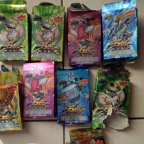 Yu-Gi-Oh! cards new, at least 420 pieces