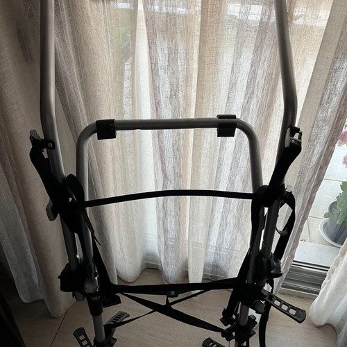 Car rack for 3 bicycles like new