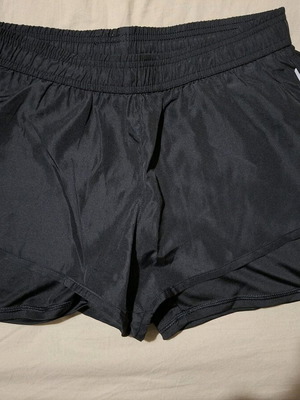 Women's black sports shorts with inner lining, size S