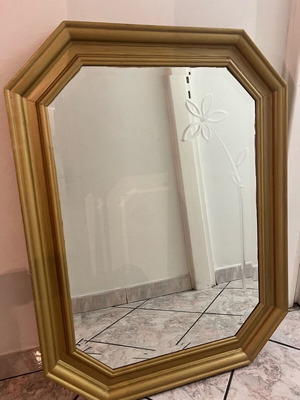 Mirror used in very good condition
