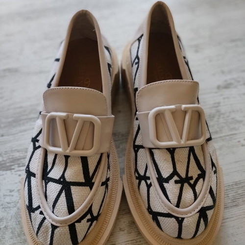 Valentino loafers new, black and beige, size 38